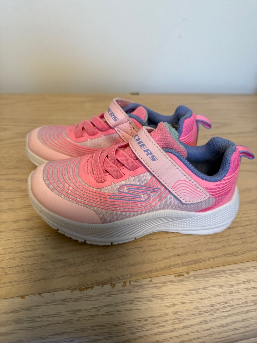 Size 10 kids sketchers shoes